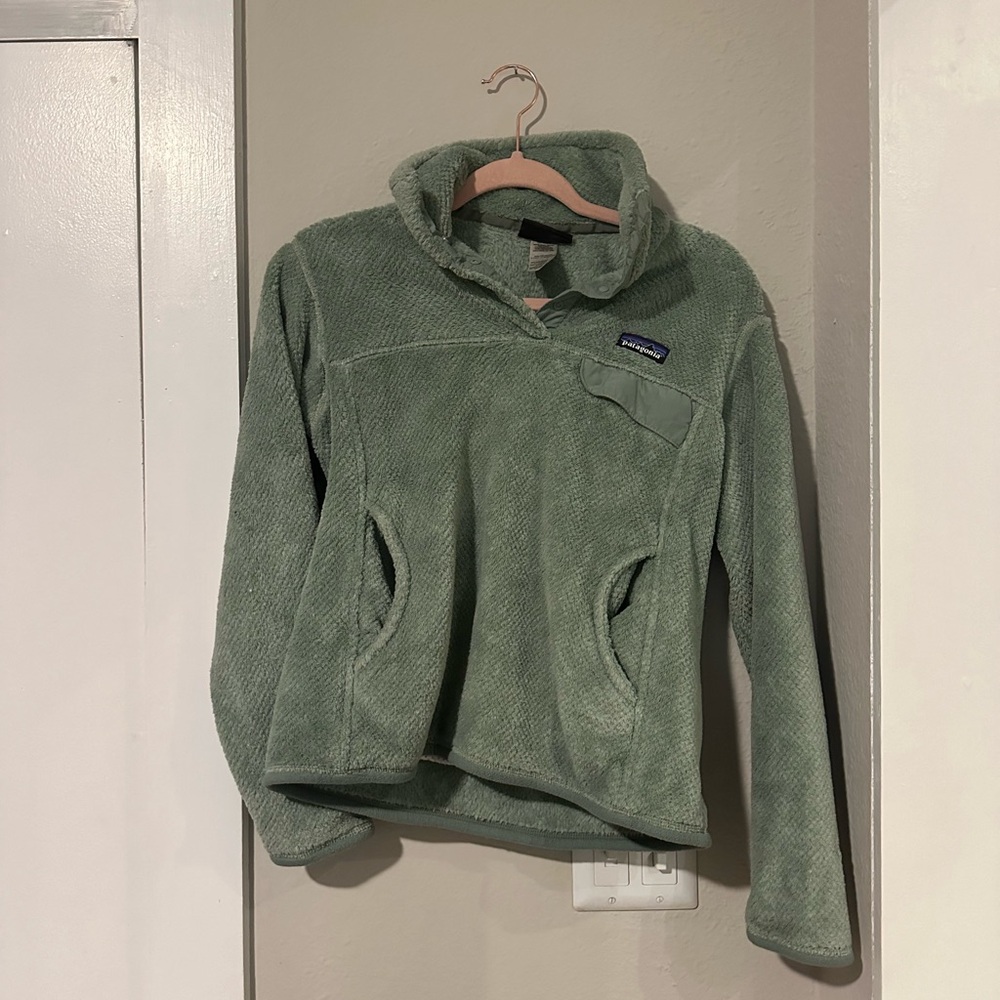 Green Patagonia fleece size small